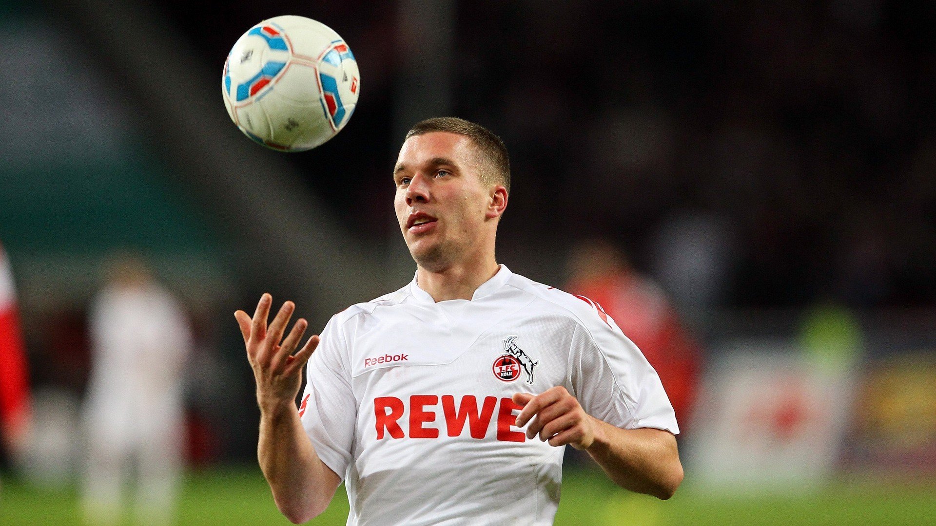 五大联赛是否应强化基层裁判体系的全球培训，竞赛五大联赛