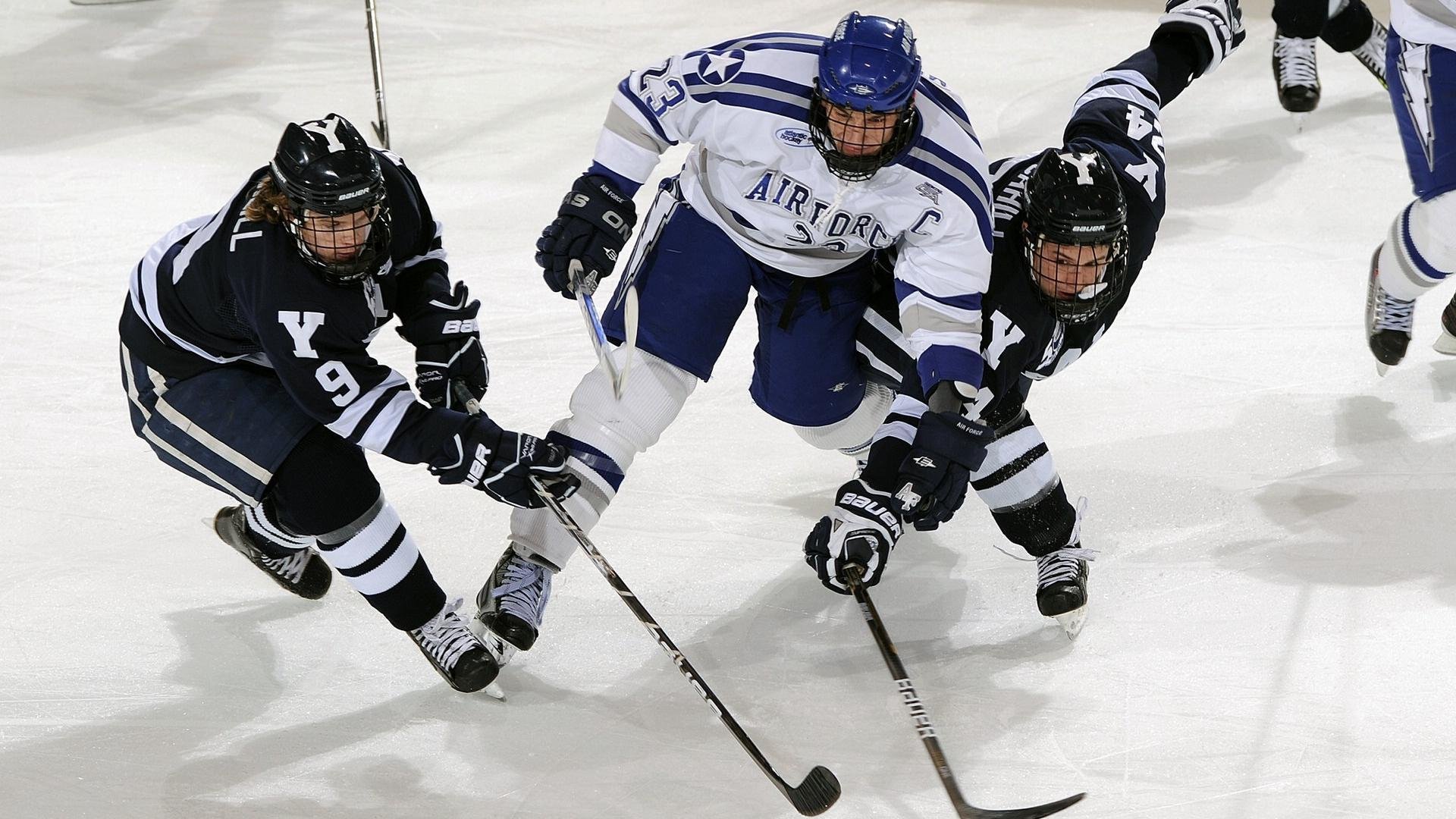 欧洲女足决赛险胜荷兰，晋级半决赛，欧洲女足欧冠